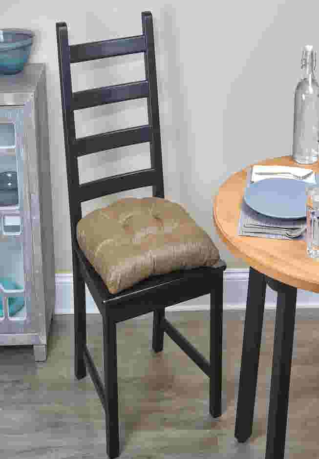 15" Omega Gripper® Universal Chair Pads image number 2