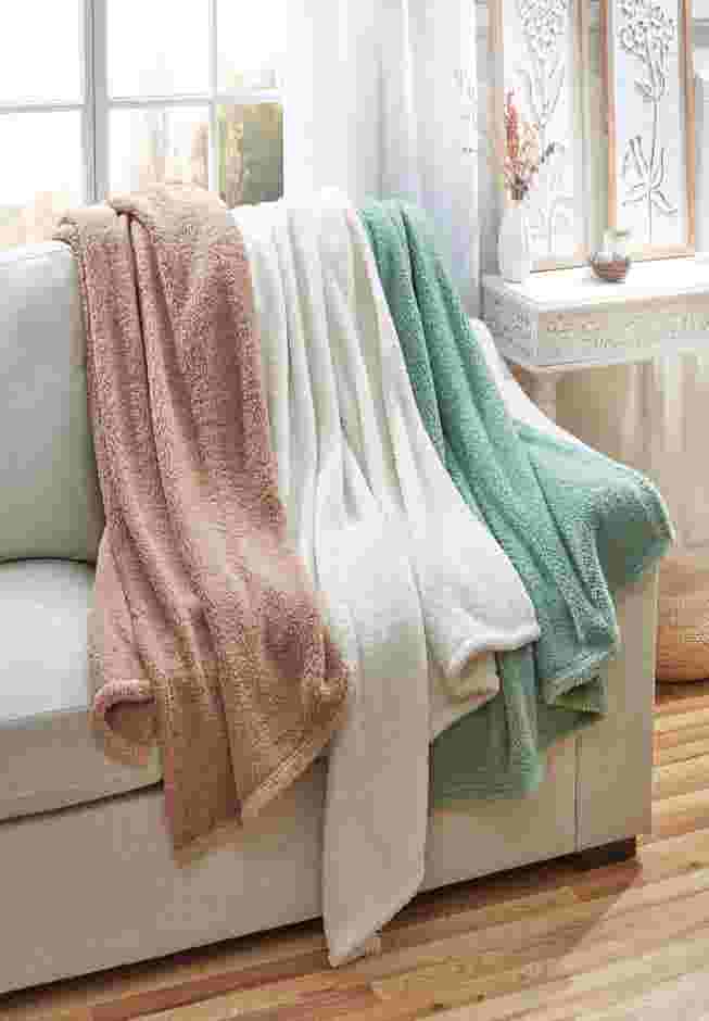 HGTV Butter Sherpa Faux Fur Throw image number 1