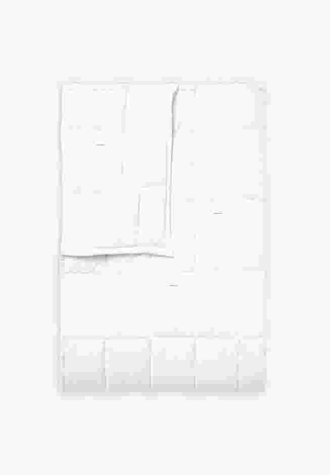 COOLMAX® Cooling Throw image number 0