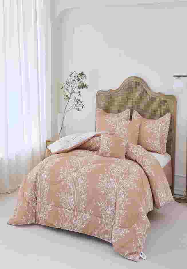 Reversible Foliage Comforter Set image number 1