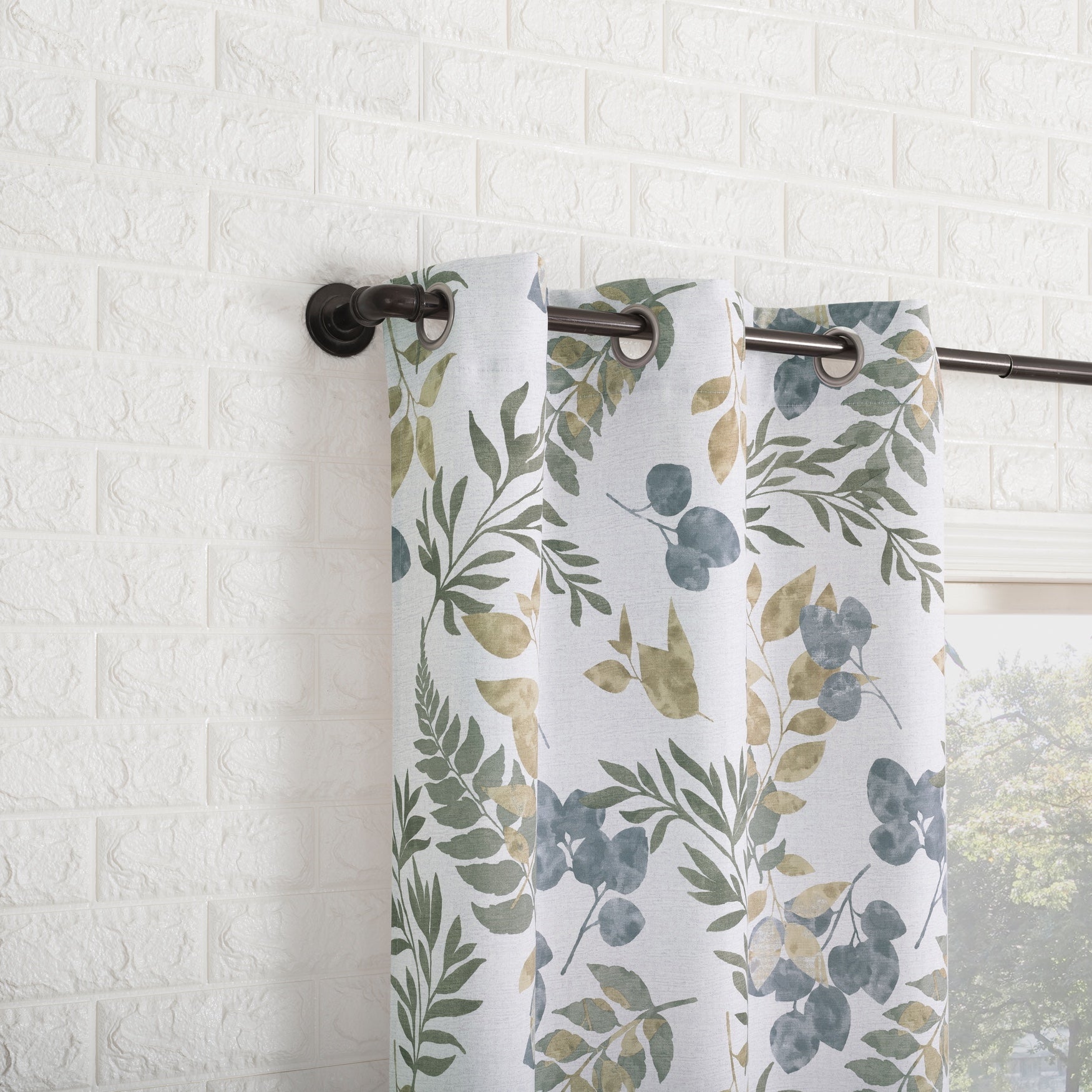 Remi Sun Zero&trade; 99% Blackout Solid Woven Grommet Panel image number 1