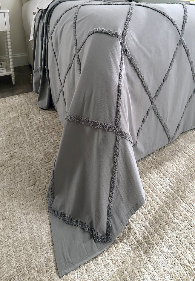 Eva Chenille Bedspread Set  image number 4