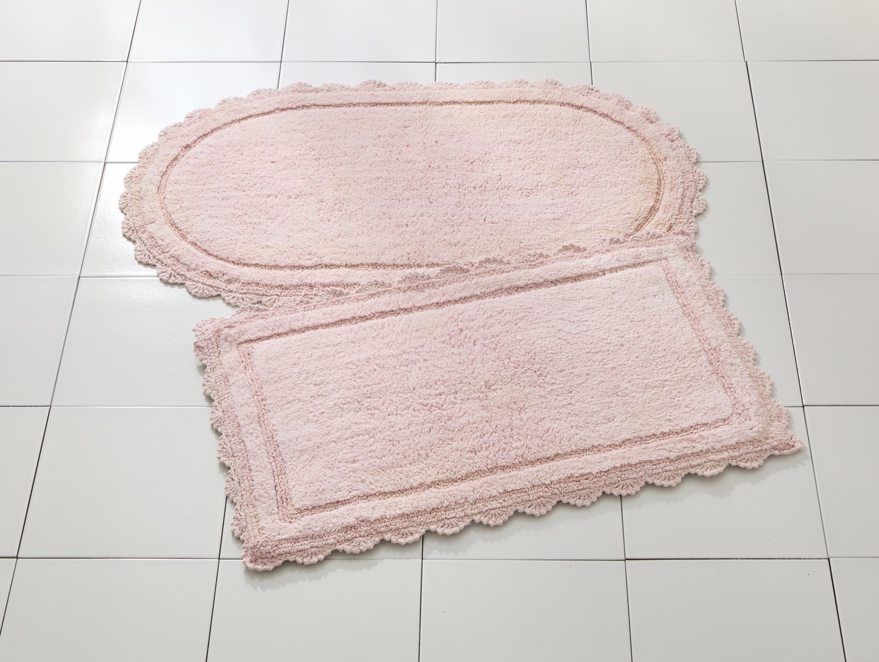 Oval Crochet Bath Mat image number 3
