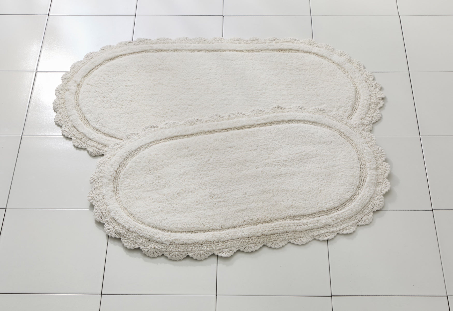 Oval Crochet Bath Mat image number 0