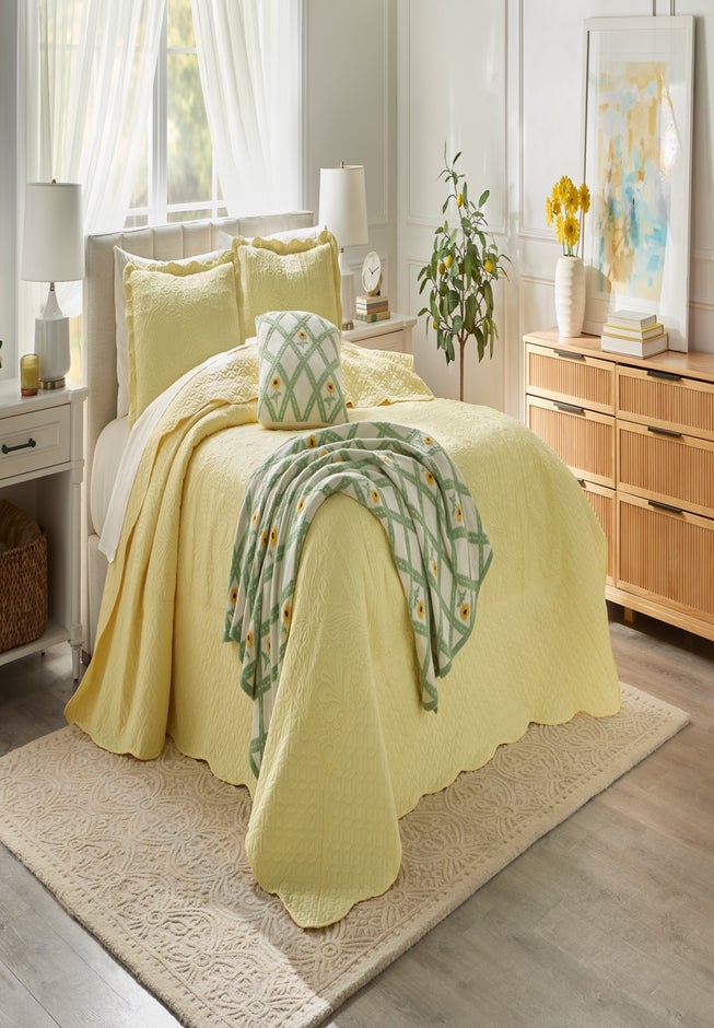 Knitted Chenille Flowers Throw image number 1