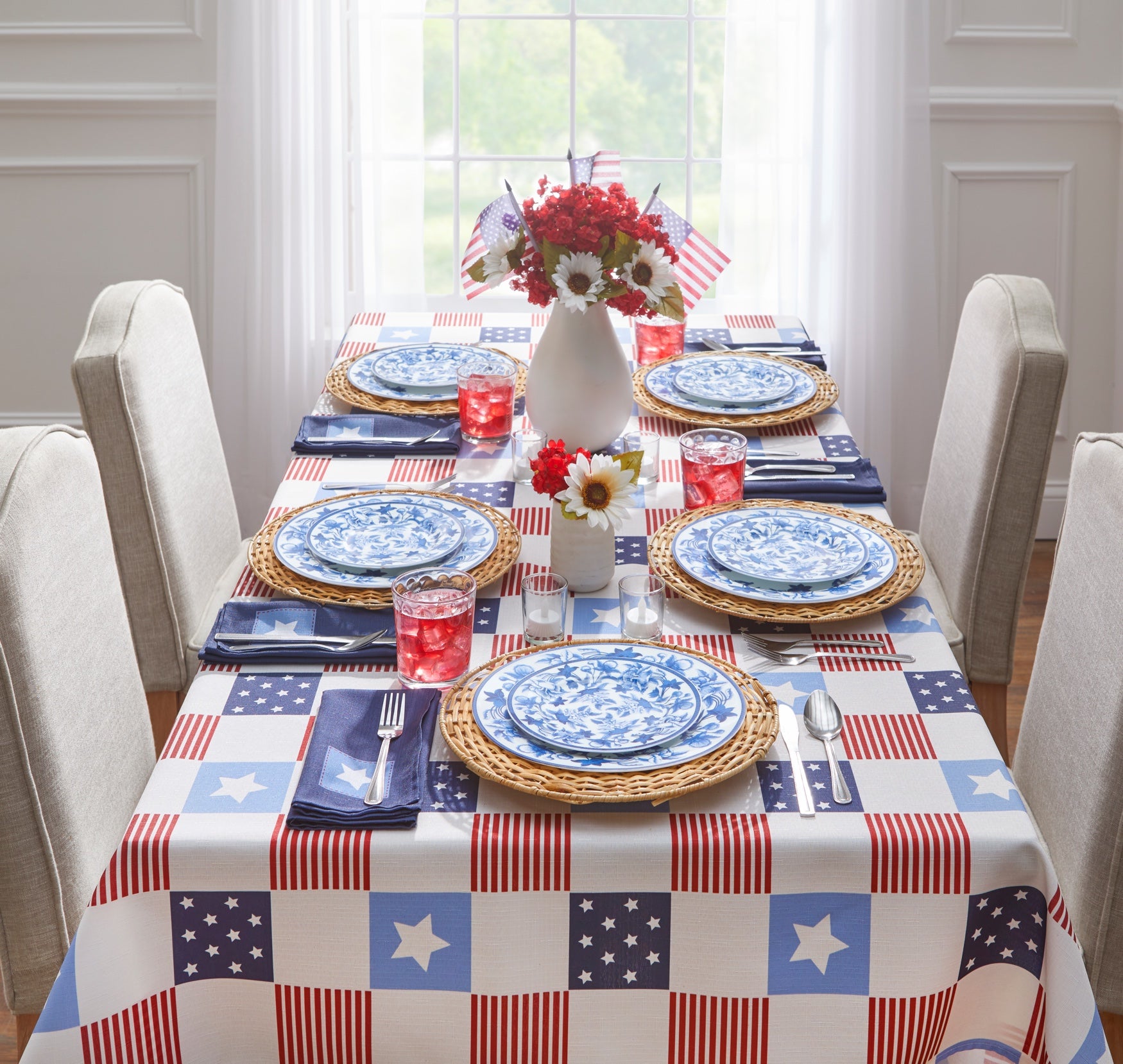 Heritage Tablecloth image number 0