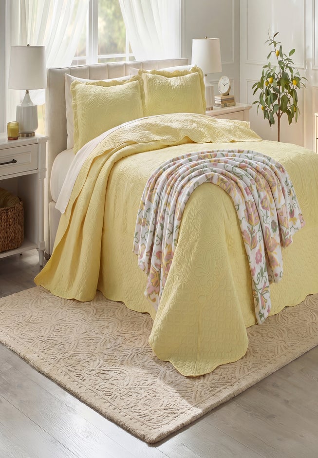 Butterfly Bloom Plush Blanket image number 3