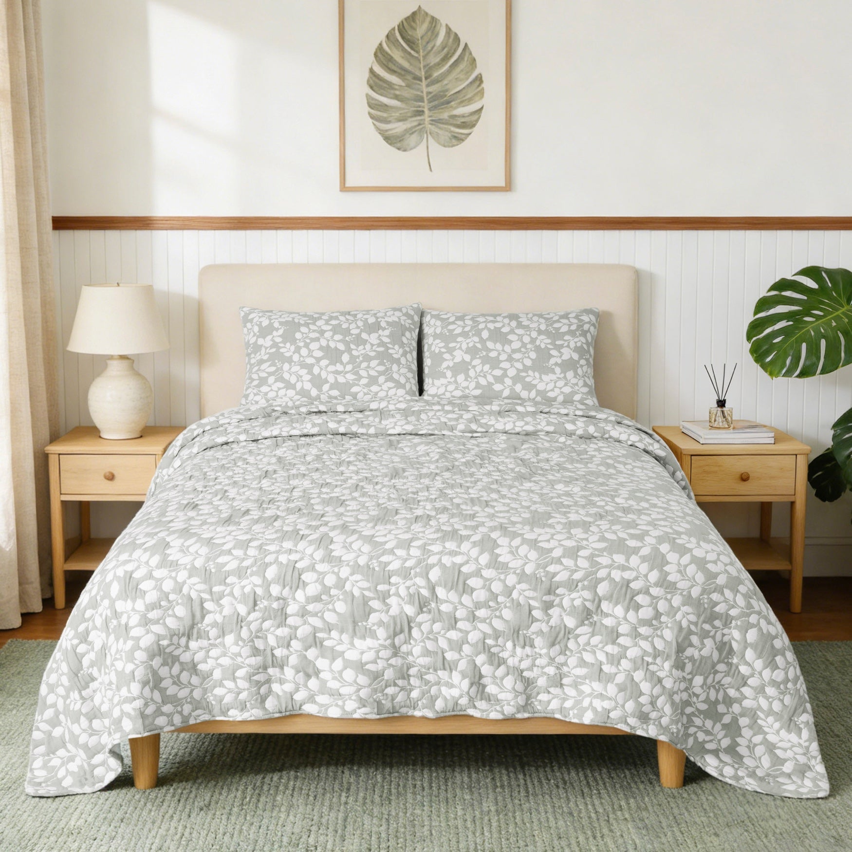 LEAVES REVERSIBLE JACQUARD QUILT SET image number 0