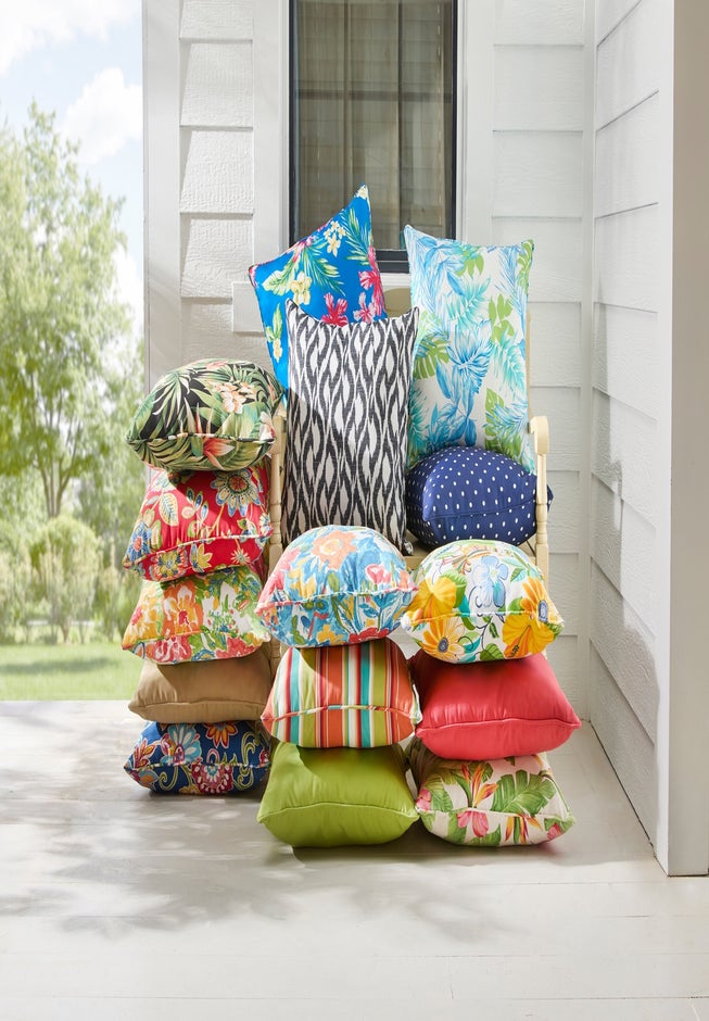 BH Outdoor Performance 20" Square Throw Pillow image number 3