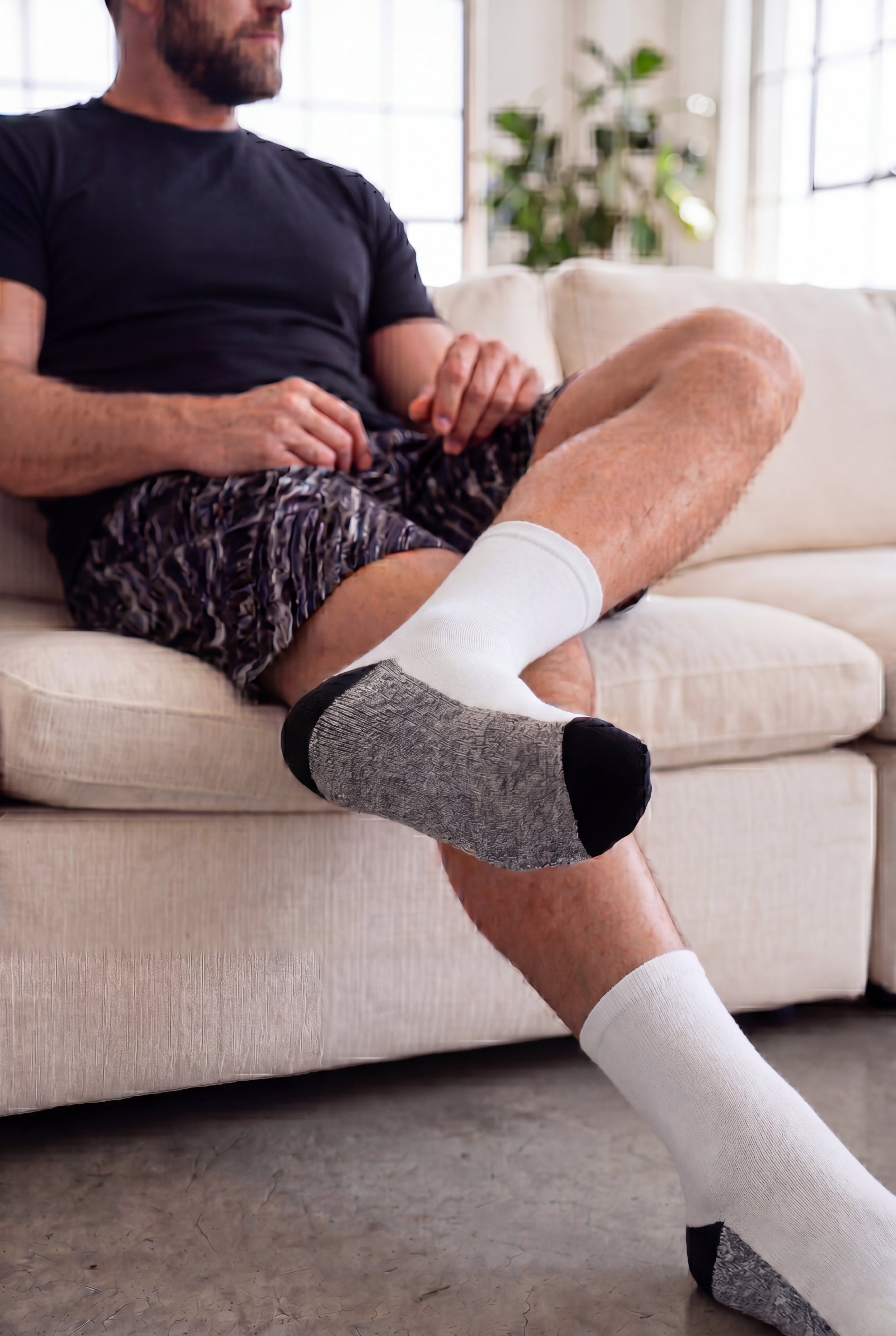 1/4 Length Cushioned Crew Socks 3-Pack image number 2