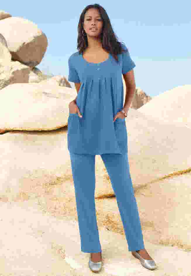 Plus Size Two Pocket Soft Knit Tunic Top image number 5