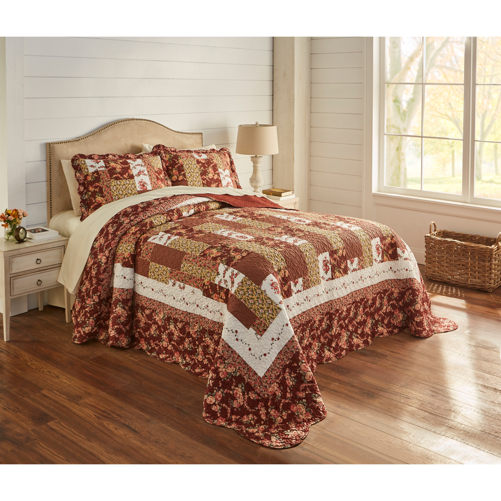 Allison Printed Patchwork Bedspread Collection , 