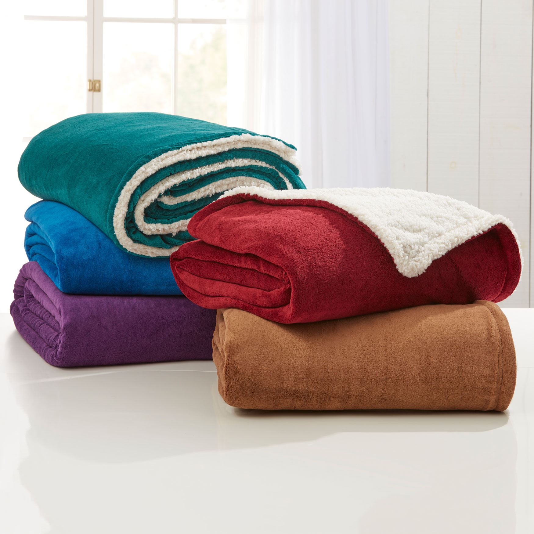 BH Studio Sherpa Microfleece Blanket Plus Size Blankets & Throws
