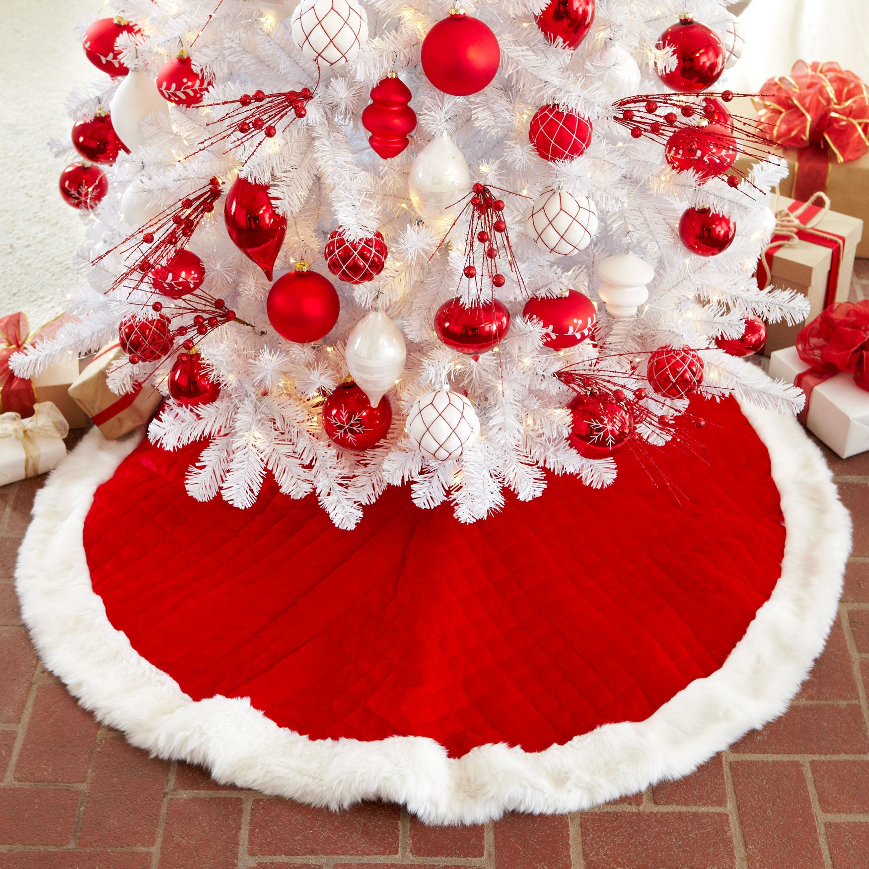 Santa Style Tree Skirt Brylane Home