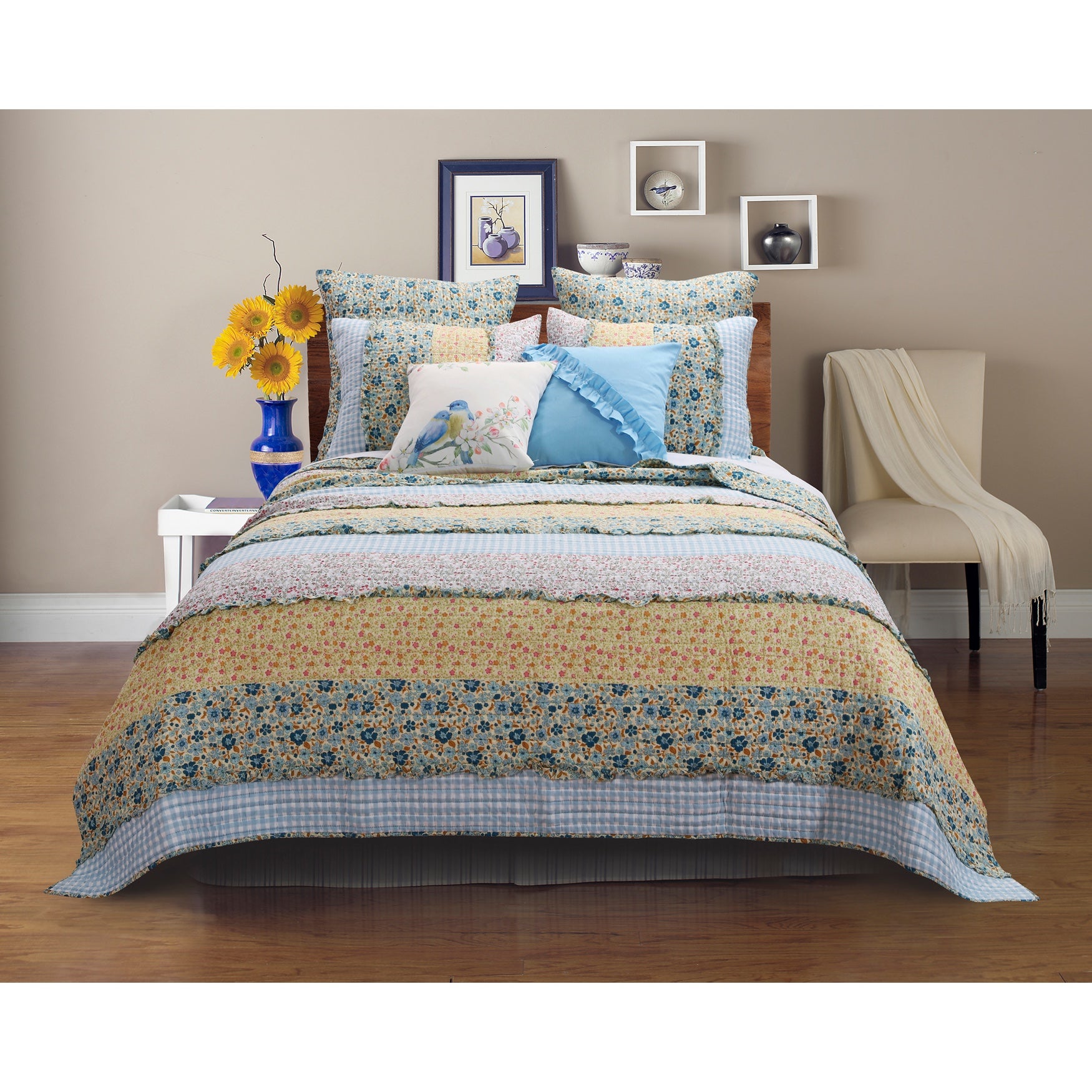 Traditional Ditsy Ruffle Quilt Set, Multi Brylane Home