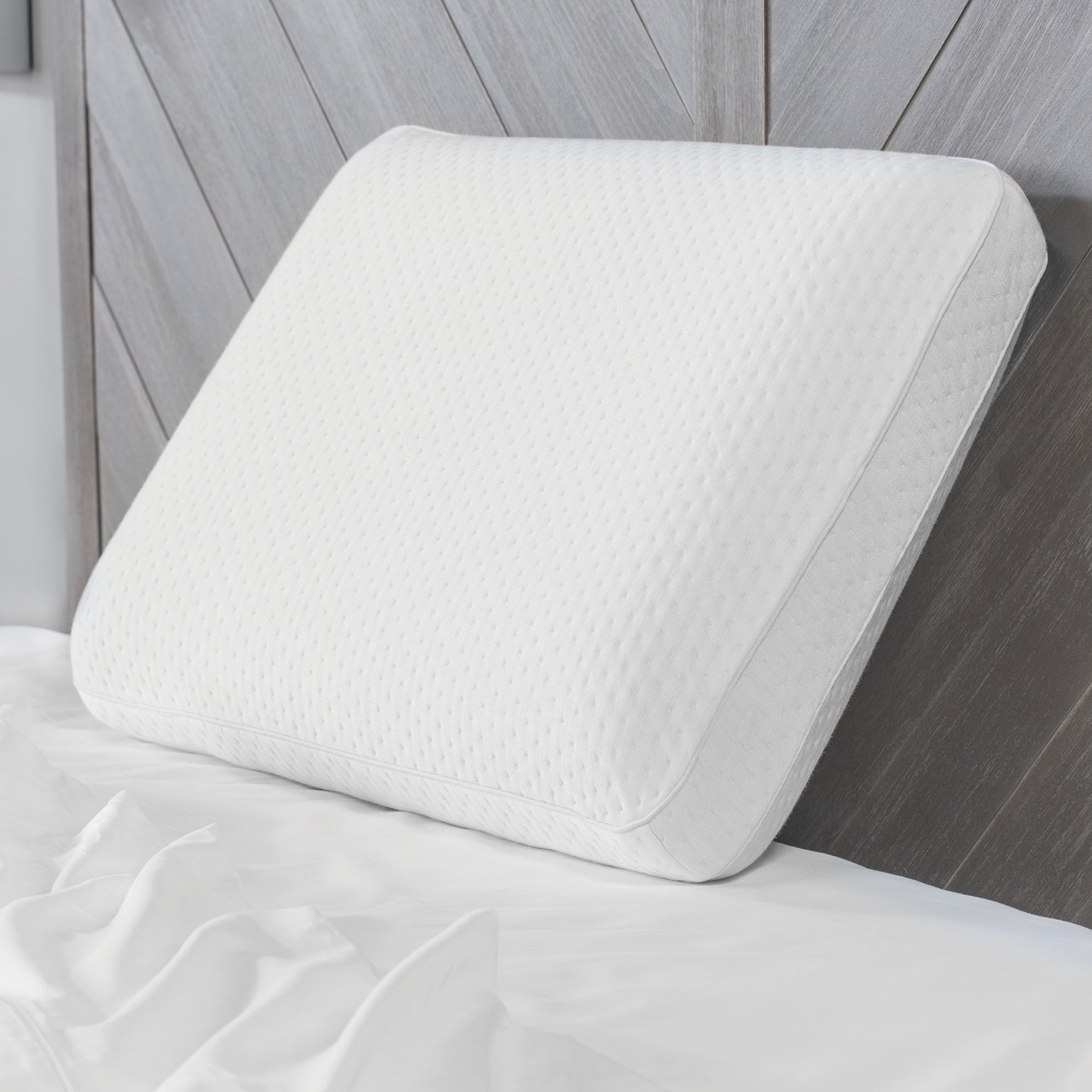Affordable SensorPEDIC Luxury Extraordinaire Gusseted Memory Foam Pillow, White Brylane Home