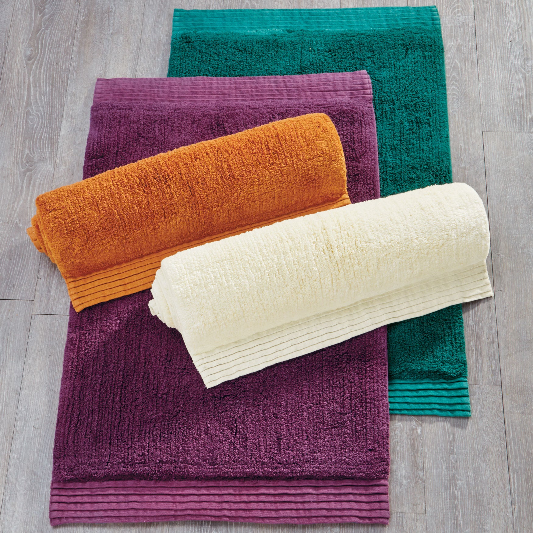 24" x 40" Cotton Pleated Bath Rug Brylane Home