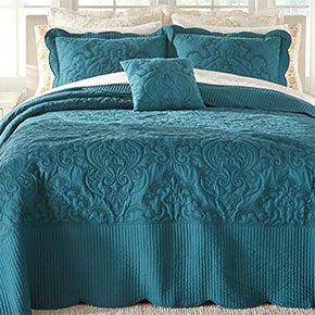 AMELIA BEDSPREAD