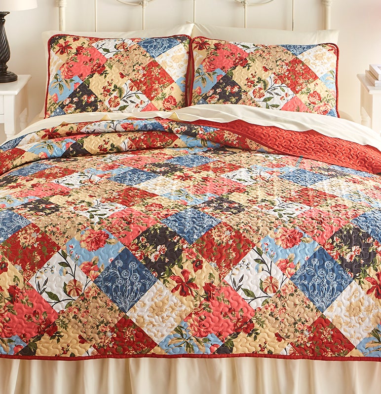 Bedding Ships Free on Orders of $99+